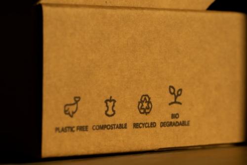 Packaging in cartone: inevitatabile mostrarlo se si parla di impatto ambientale del packaging